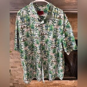 Men’s size 3xlt desert design sport shirt